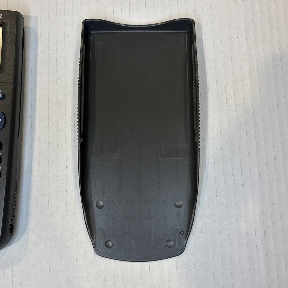 Texas Instruments TI-82  Graphing Calculator Vintage 1999